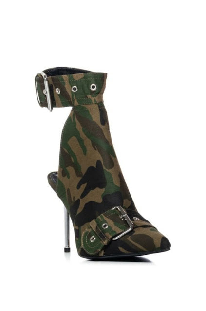 Camu Buckle Pointed Booties