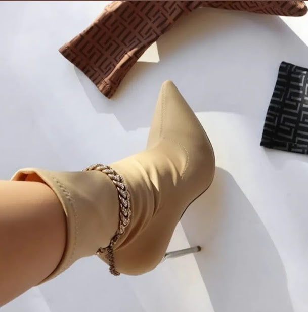 Sock Clear Pointed Booties