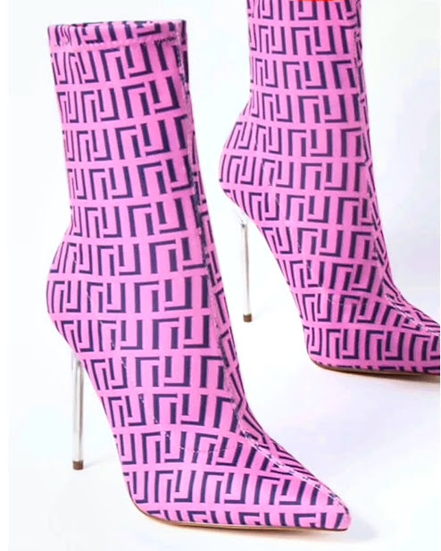 Sock Clear Pointed Booties