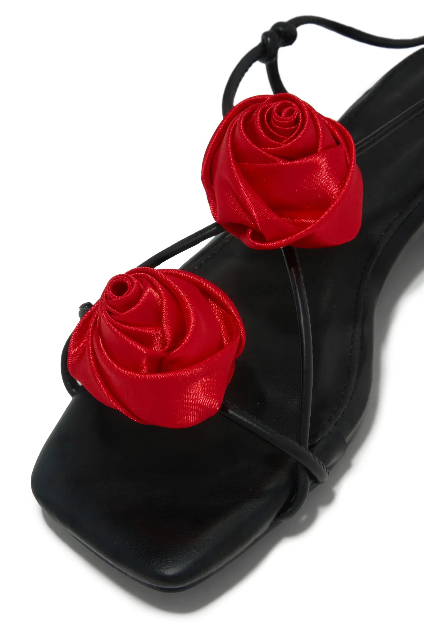 FLATS SANDALS