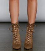 CHUNKY LACE UP BOOTIES