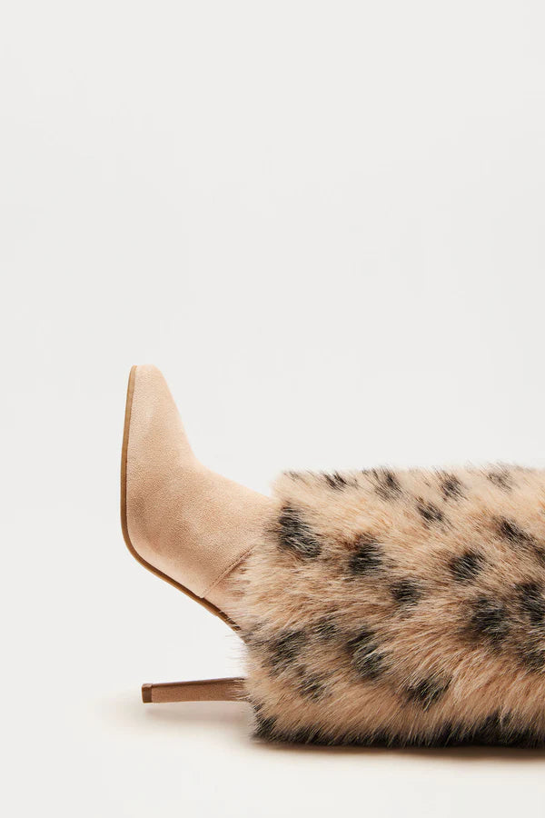 FURRY WINTER KNEE OVER BOOTS