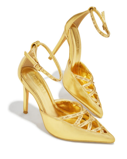 STRAP EMBELLISHED PUMPS