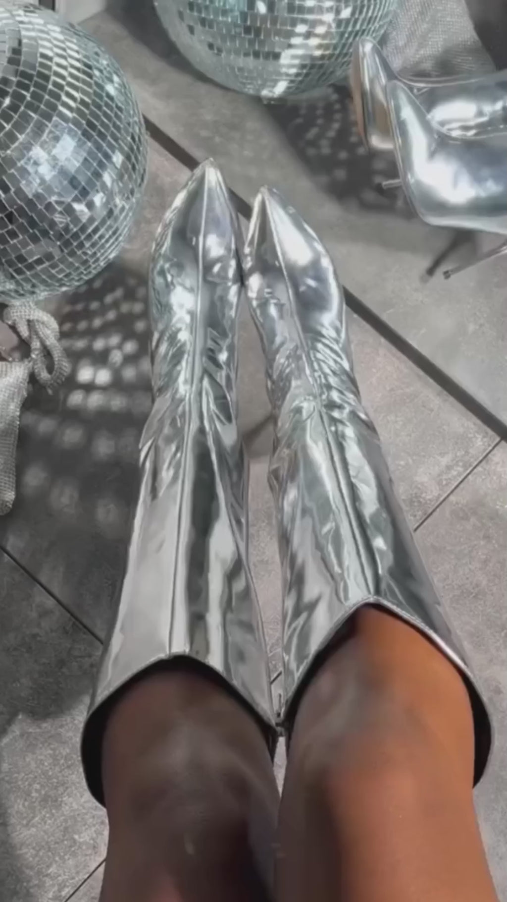 GIRL MIRROR METALLIC KNEE BOOTS