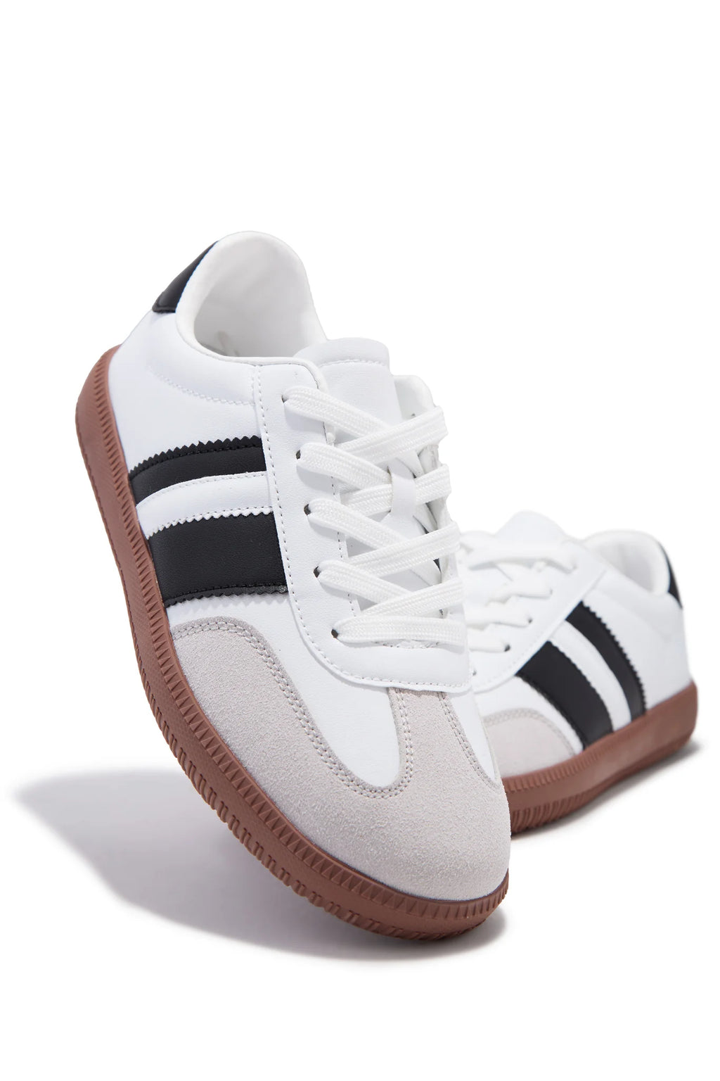 Trendy Lace-up Sneakers