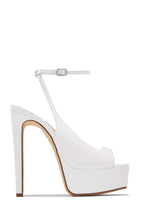 Platform Peet Toe Heels