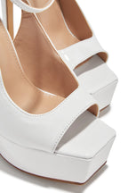 Platform Peet Toe Heels