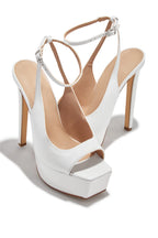 Platform Peet Toe Heels
